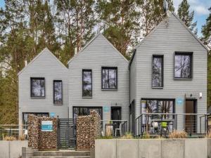 Holiday Home by Lake Wise ka near Baltic Beach
