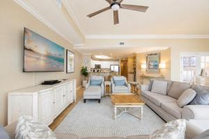 The Oasis 2405 formerly Phoenix West II 2405 condo