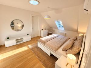 Stylish 2BR Duplex in Prague Centre