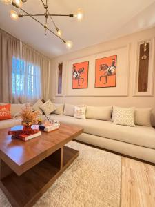 Modern studio - cozy & elegant