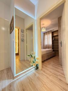Modern studio - cozy & elegant