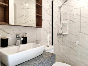 Gallery Pool Duplex Quetzal