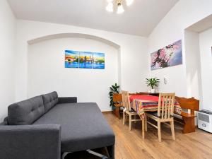 2BR Apartment near City Center Quiet and Cozy Stay