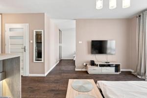 Kopisto Riverside Chic Apartment by BookibgHost