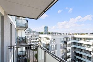 Kopisto Riverside Chic Apartment by BookibgHost