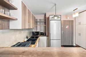 Kopisto Riverside Chic Apartment by BookibgHost
