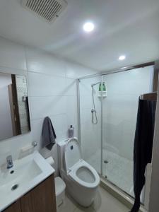 Apartamento frente a Estación del metro Vía Argentina