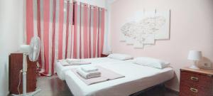 Los Cristianos, Room in shared apartment