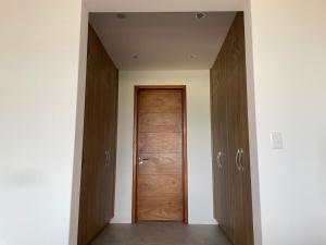 Lovely 3 bedroom condo with rooftop