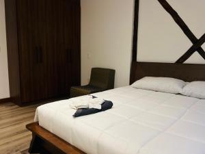 Top colonial suite cathedral 2B