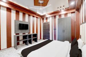 Hotel O Aurivique hotels and Banquets
