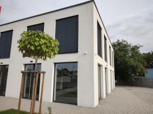 V22 apartments