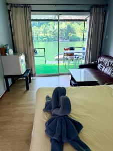 River Hill Side Resort