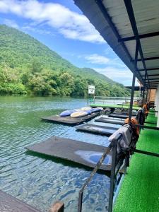 River Hill Side Resort