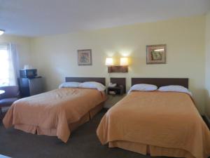 Standard Quadruple Room room in State Motel Haines City