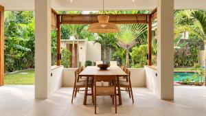 Villa Agape - Newly Renovated Modern Tropical 3BR Villa Next to Seminyak