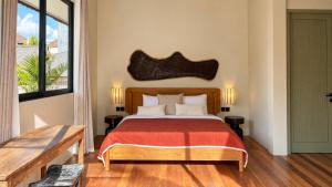Villa Agape - Newly Renovated Modern Tropical 3BR Villa Next to Seminyak
