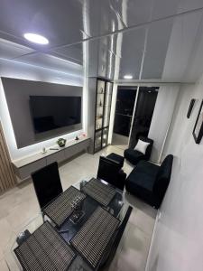 Apartamento Céntrico con Piscina en la Ciudad