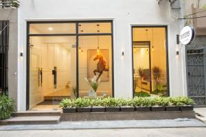 Sumitomo 3 Apartment for Japanese at 535 Kim Ma