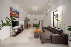 Home 3BR Near Han Maket River Center City Full Ac