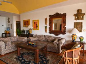 Casa Isabel a Boutique Hilltop Inn