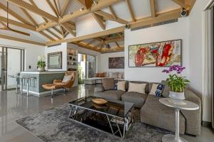 Villa Aera 6BR, Seaview, Pool, Gym, Sauna, Maid, Breakfast