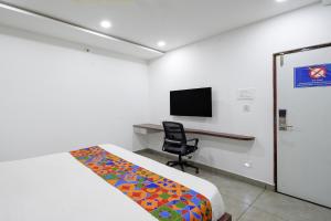 FabHotel Sushmitha Inn