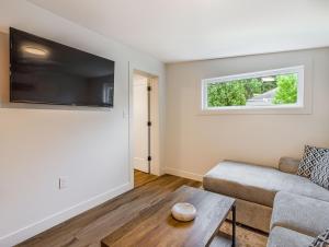 Historic SoHo Charm, Modern 2BR