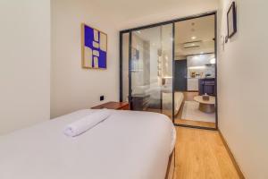 2BR Bauhaus 707 with Pool and PlayStation 5