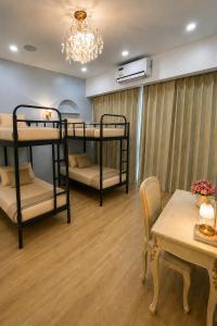 SHERYLUX8 Shared Condo Loyola Heights