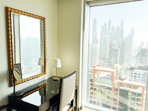 JW Marina 1BR Apartment with Amazing View and Direct Mall Access