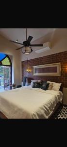 Pomaria, Luxury Villa