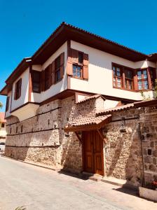 Cedrus Hotel