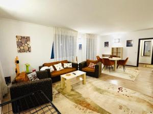 Stenata Huge Ski To Door Apartments