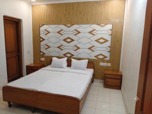 Sandhya Hotel