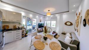 Villa Eliza - Villa in Nea Poteidaia with garden and BBQ