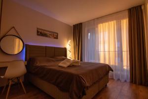 New Modern & Cozy apartment with FREE Private parking and EV charging station