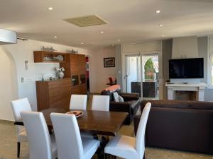 Magnífico apartamento con vistas al mar en Roses