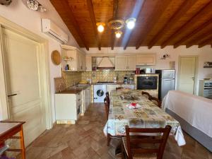 Villa Marci con piscina privata a Nulvi (SS)