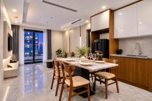 Nancy Apartment at Capital Elite - My Dinh