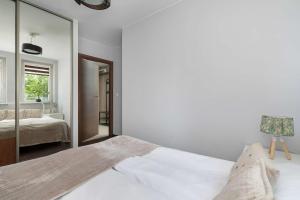 Comfortable Apartment with a Desk Close to the City Centre by Nolcegi Renters