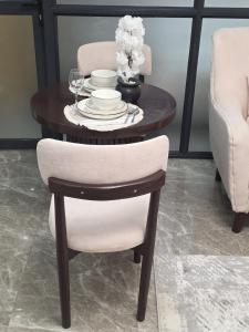 Baraqa Living Luxury 1BR with Gym in Kilimani