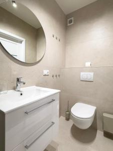 Legnicka Residence Aura - parking, air conditioning