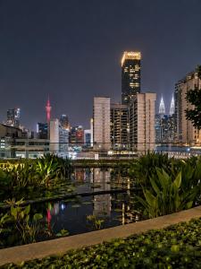 A-X-O-N service suite kl Rooftop swimming pool