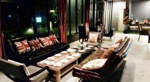 De Coco House