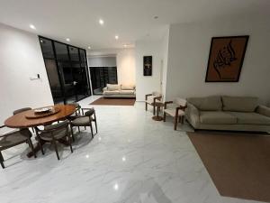 RuangWaktu Signature 5BR Villa at Cherating
