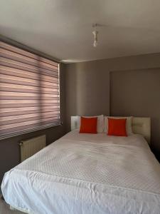 2-Bedroom Apartment in Central Pendik, Turkey