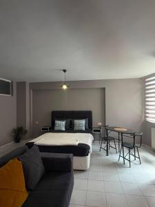 2-Bedroom Apartment in Central Pendik, Turkey