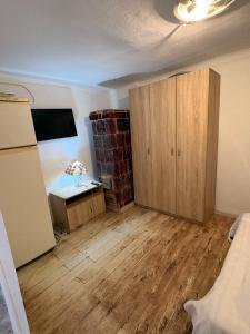 Iris Room