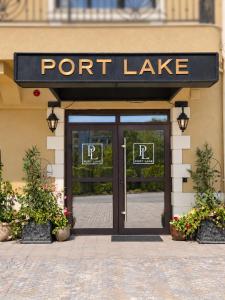 Port Lake Hotel